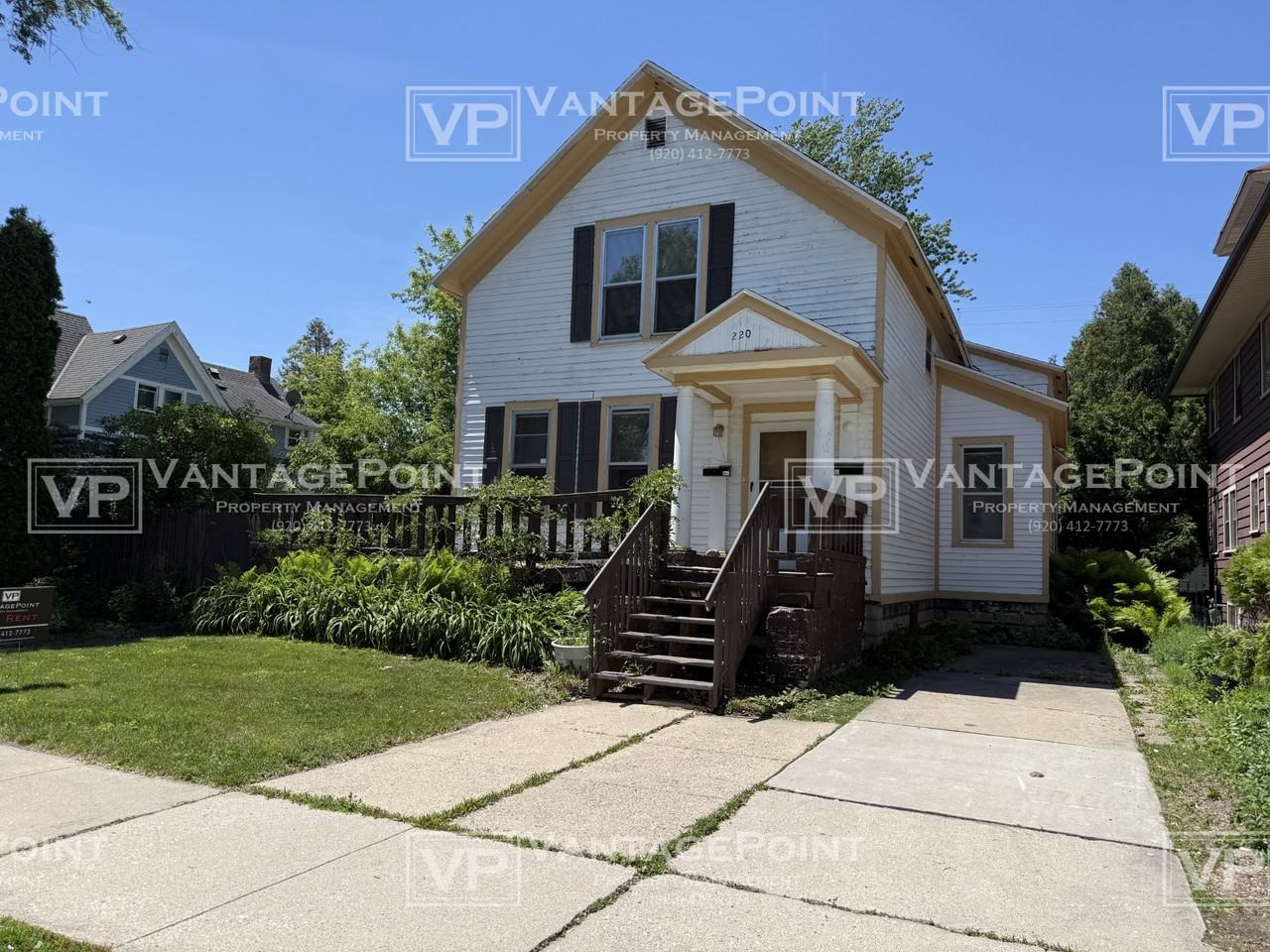 220 S Maple Ave Uppr - Photo 2 of 20