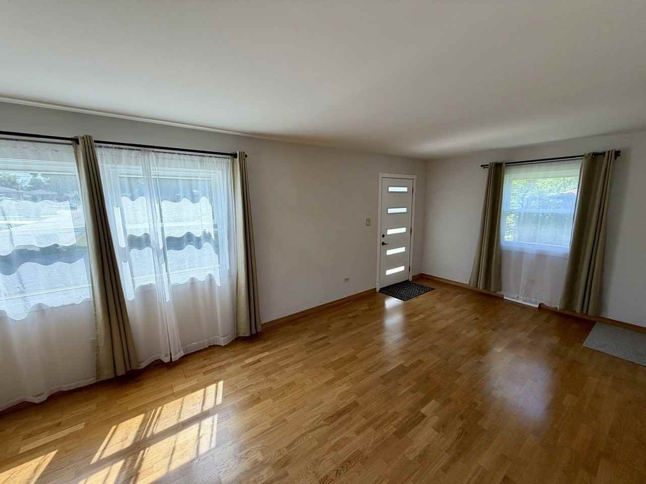 700 Mccarthy St - Photo 3 of 13