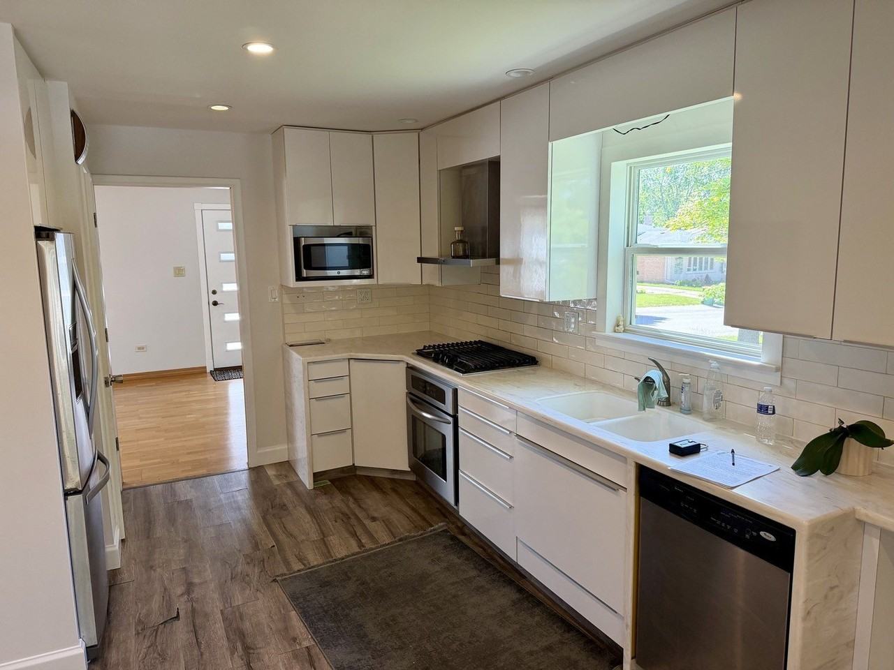 700 Mccarthy St - Photo 6 of 13