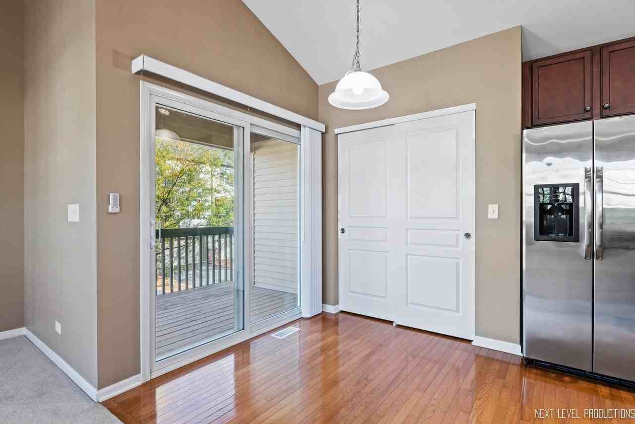260 Devoe Dr - Photo 7 of 25