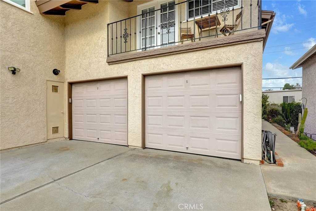 257 Avenida Del Mar #4 - Photo 3 of 24