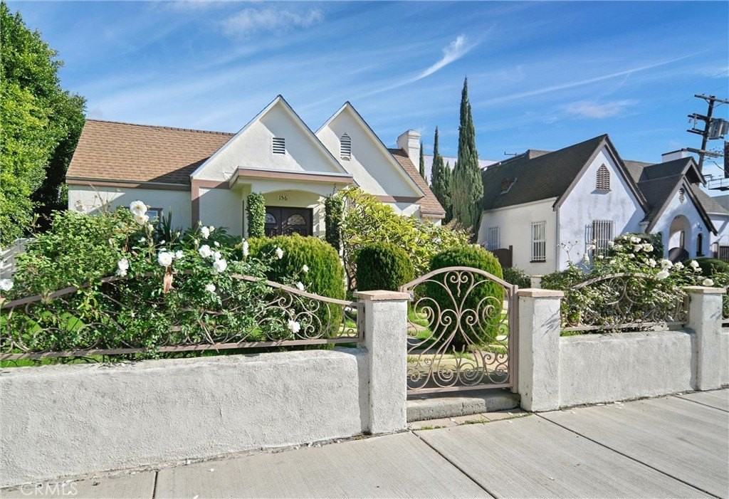 156 S Edinburgh Ave - Photo 3 of 40