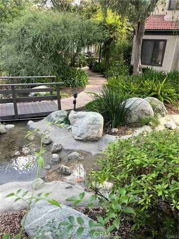 21800 Marylee St - Photo 2 of 4