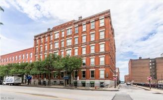 408 W Saint Clair Ave #607 - Photo 1 of 1