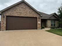 250 Southlake Dr - Photo 1 of 1