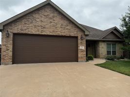 featured image of 250 Southlake Dr
