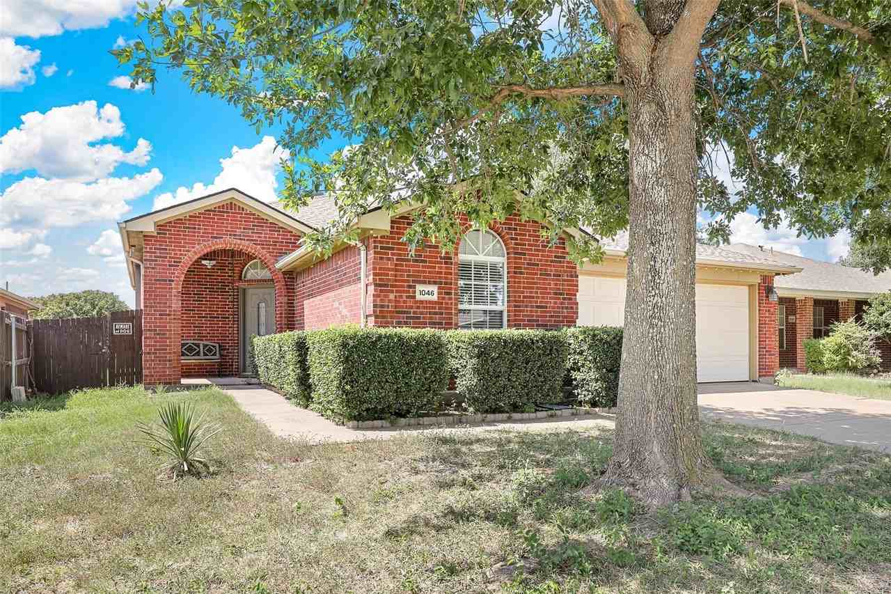1046 Port Isabel Dr - Photo 2 of 14
