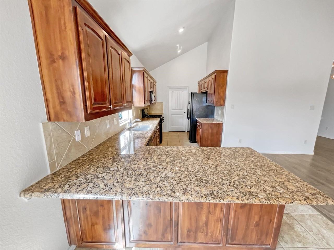 2620 Triangle Leaf Dr - Photo 5 of 18