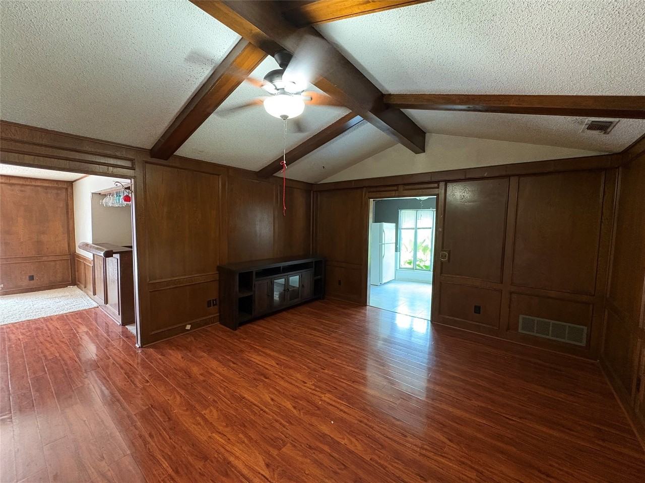 2916 Robin Rd - Photo 6 of 14