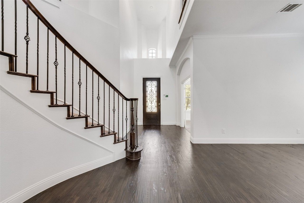 10409 Jackson Hole Ln - Photo 4 of 29