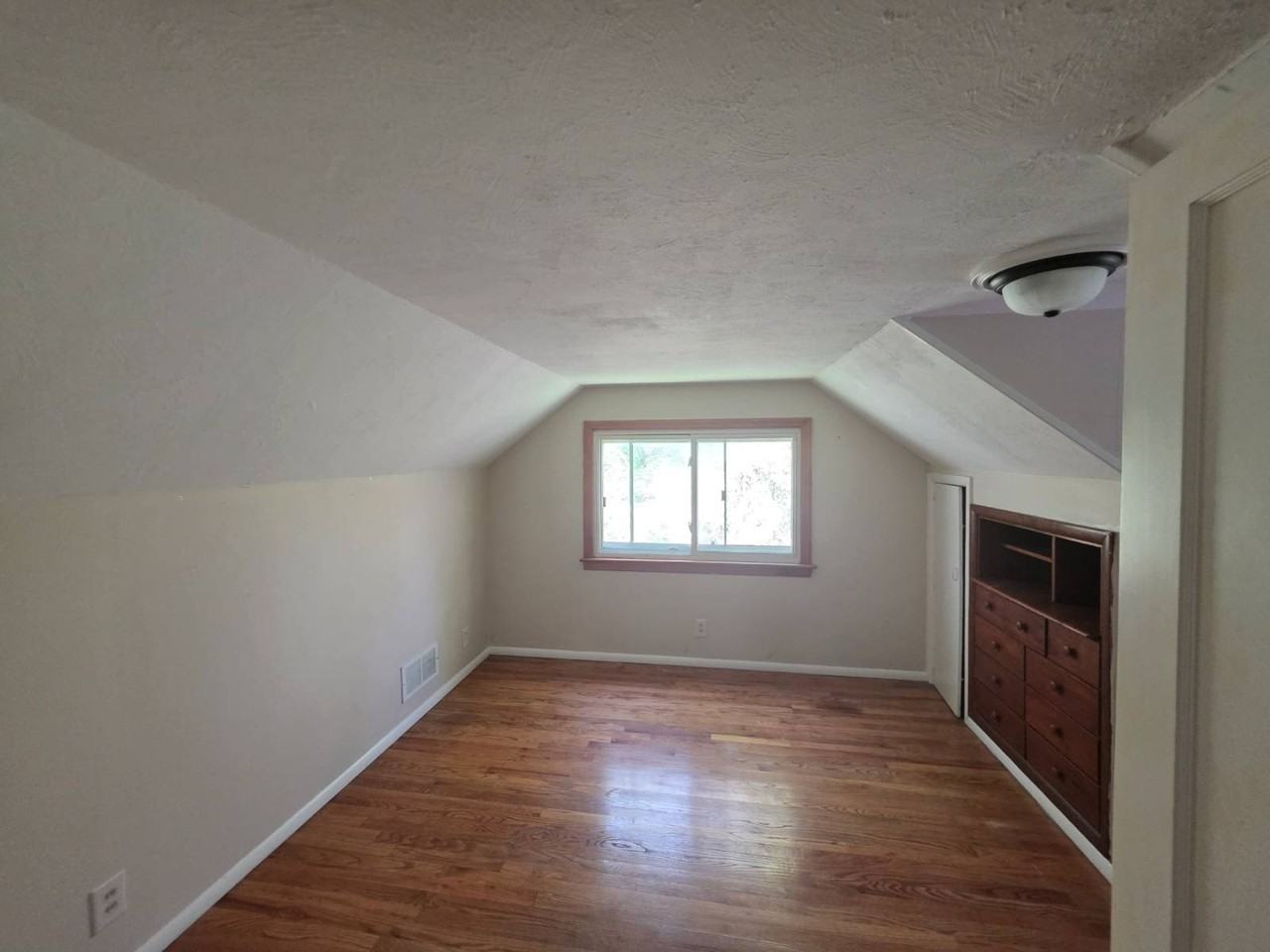6910 Buckley Rd - Photo 2 of 12