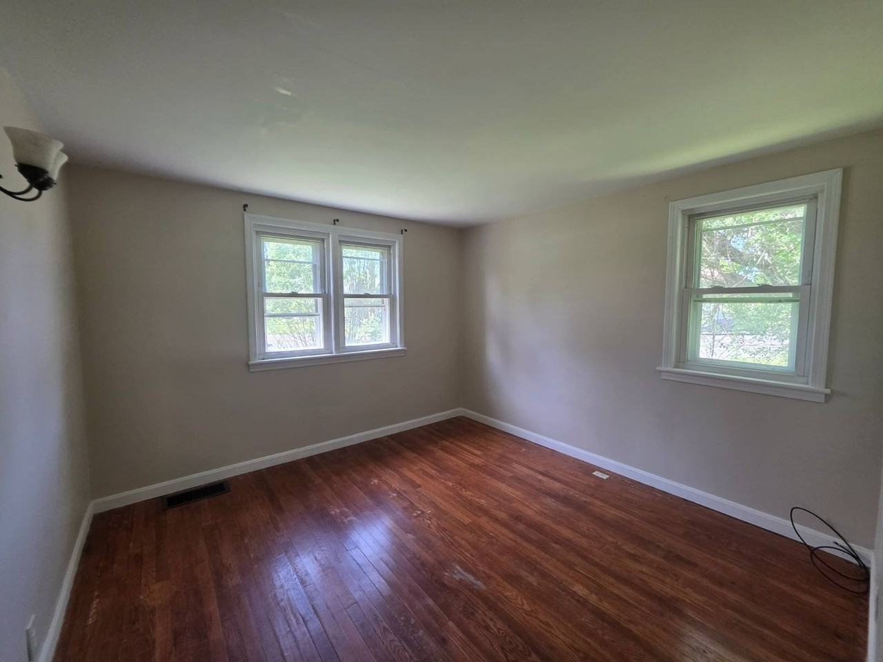 6910 Buckley Rd - Photo 4 of 12