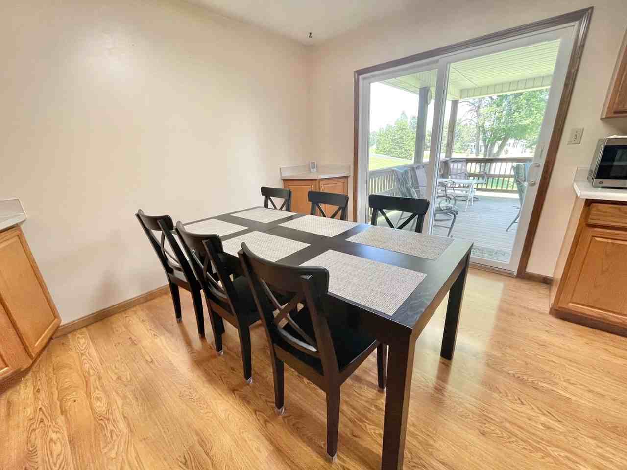 9450 Singleton Rd - Photo 6 of 23