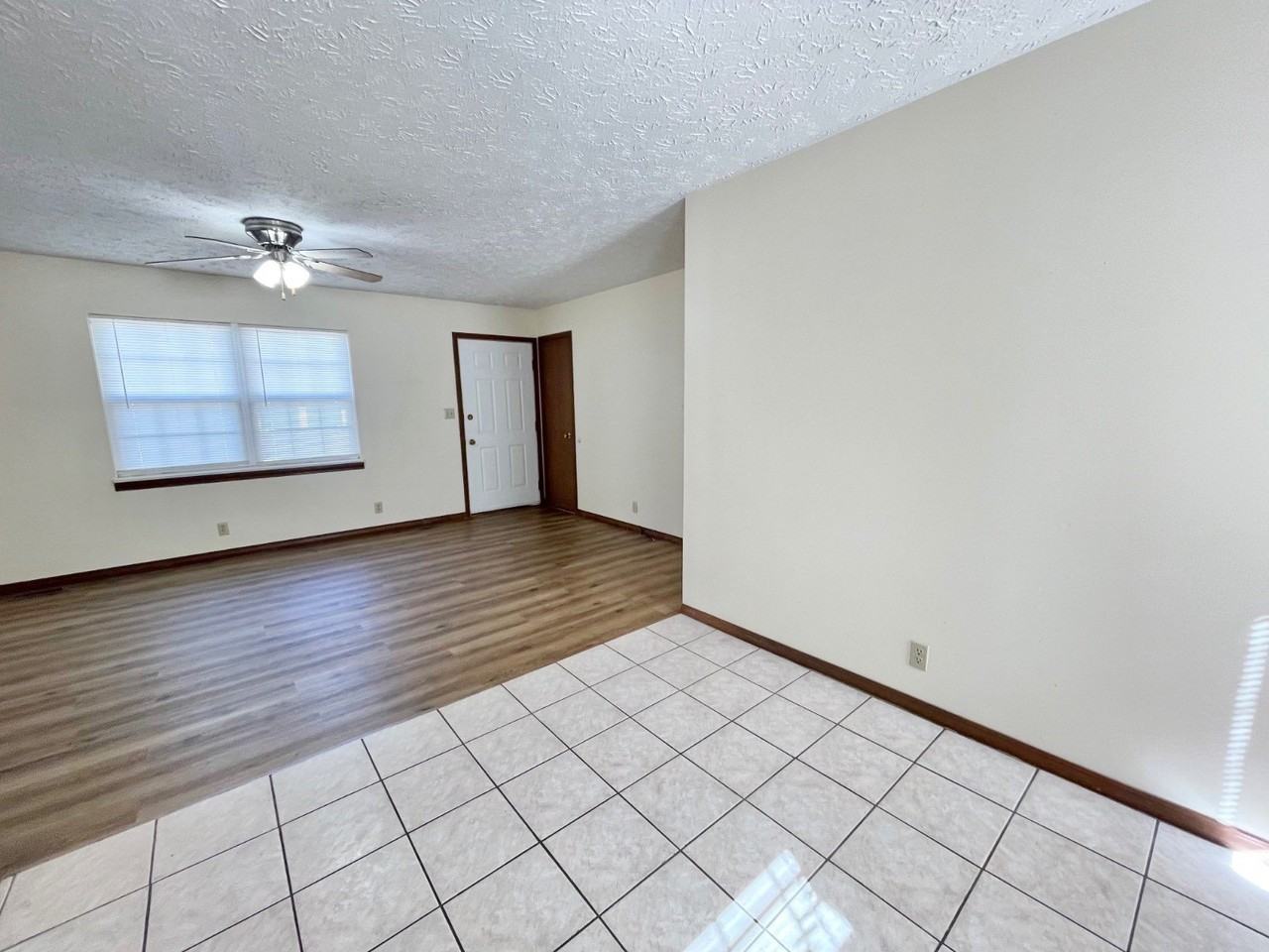 320 14th St - Photo 5 of 14