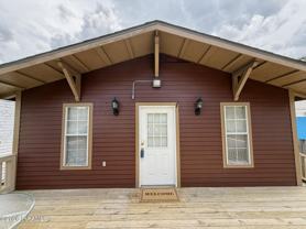 305 General Mouton Ave #B - Photo 1 of 1