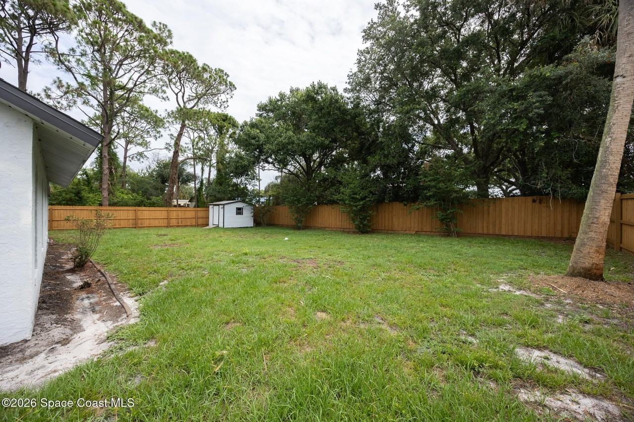 6655 Corto Rd - Photo 4 of 26