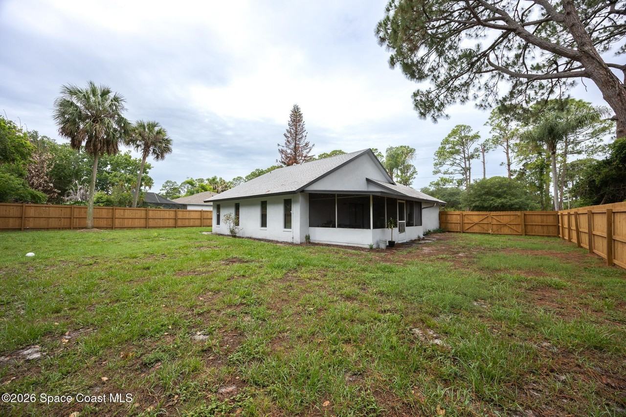 6655 Corto Rd - Photo 6 of 26