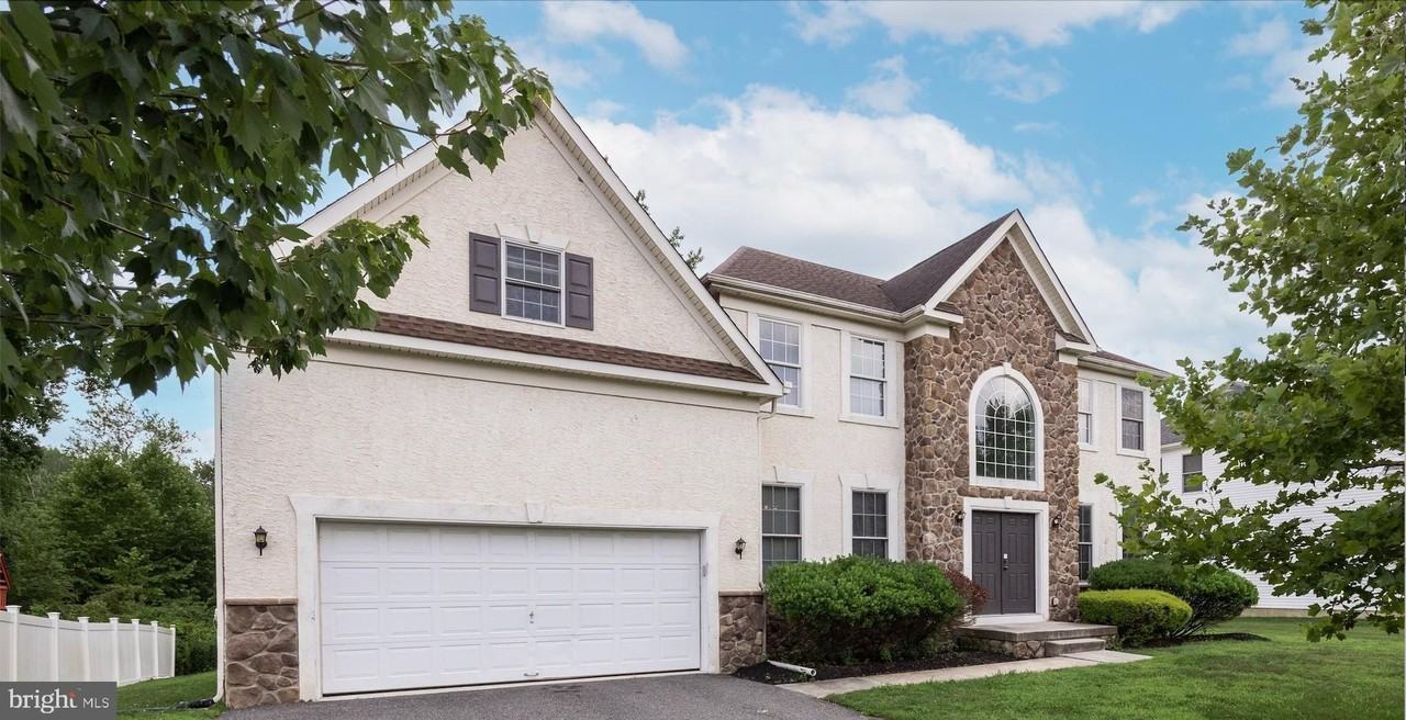 209 Peony Ln - Photo 2 of 33