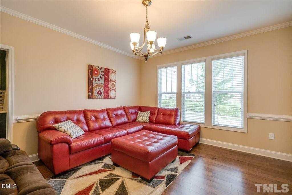 1114 Oatney Ridge Ln - Photo 7 of 15