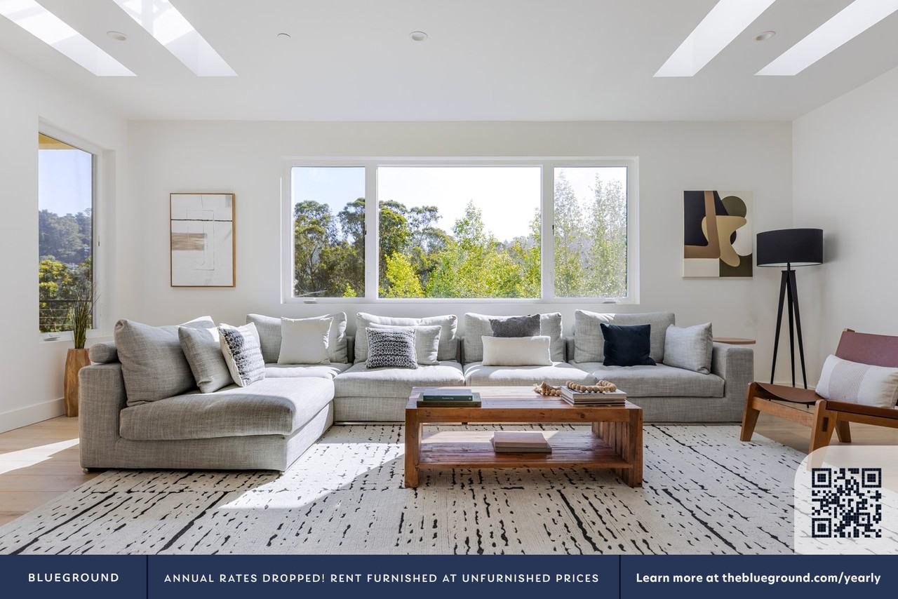 6380 Westover Drive - Photo 4 of 50