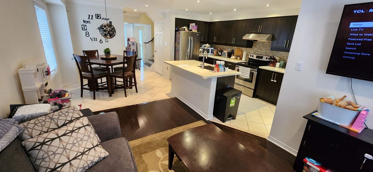 103 Selkirk Drive - Photo 3 of 20