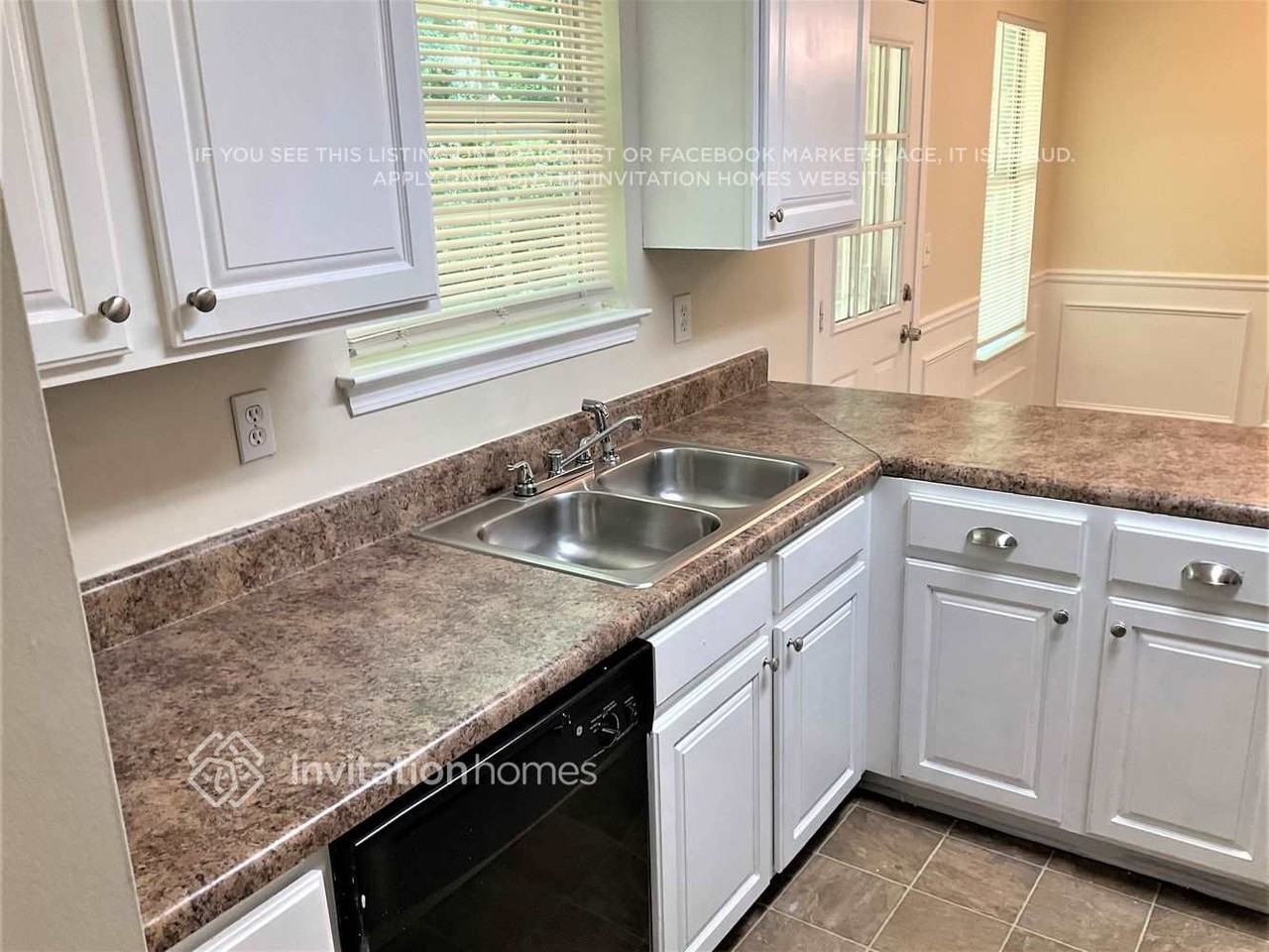 3985 Melanie Woods Dr - Photo 7 of 24