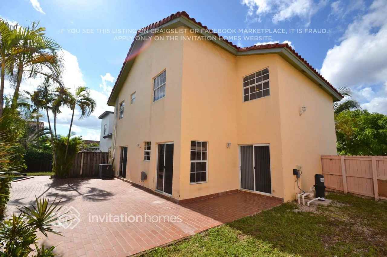 15400 Sw 59th St - Photo 7 of 9
