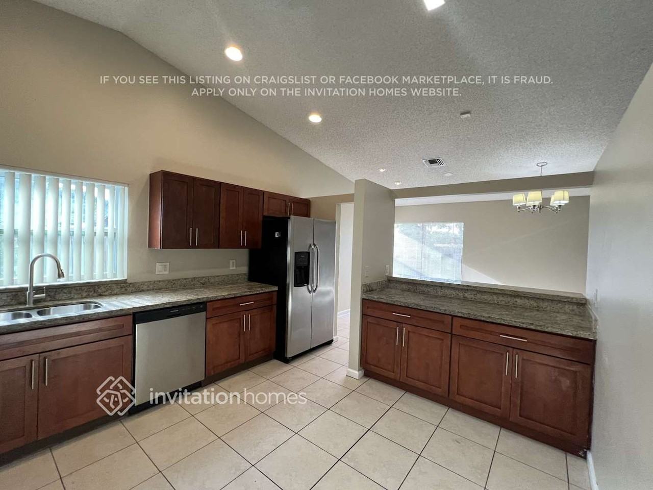 9821 Nw 41st Ct - Photo 5 of 16
