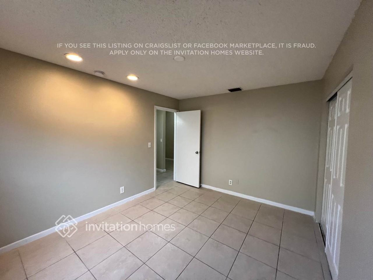 9821 Nw 41st Ct - Photo 7 of 16