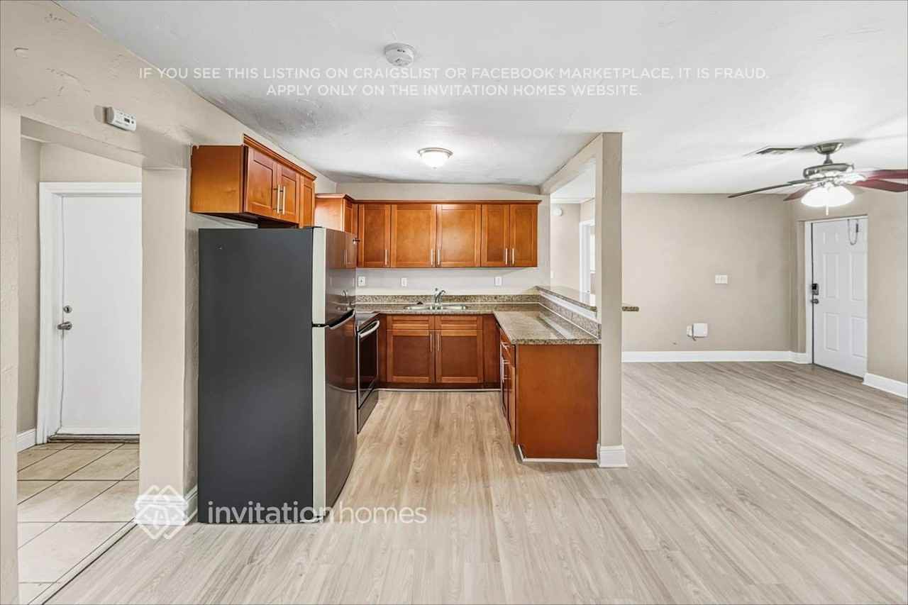 4255 N Browning Dr - Photo 6 of 19