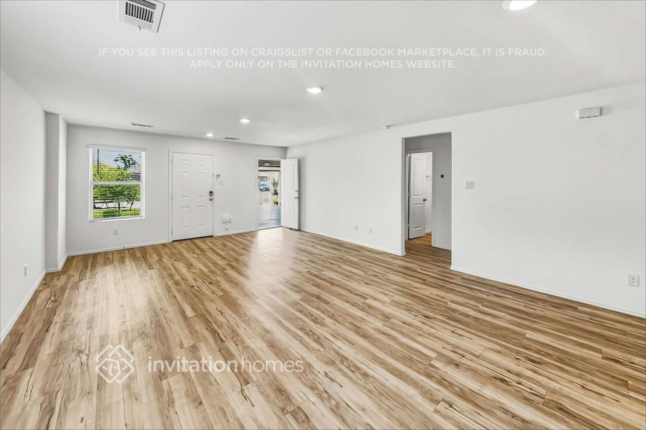 22259 Stoney Ravine Dr - Photo 4 of 18