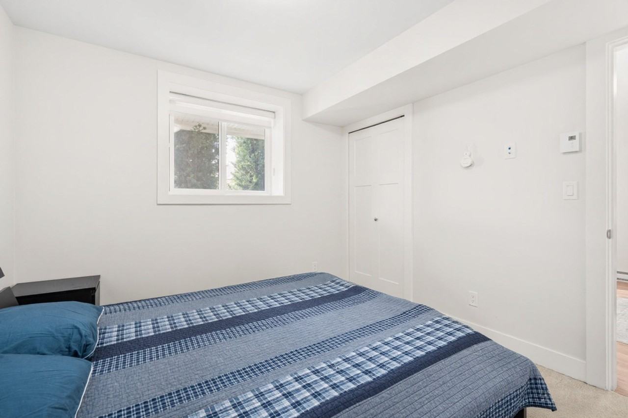 462 West Keith Rd #1536498P - Photo 3 of 16