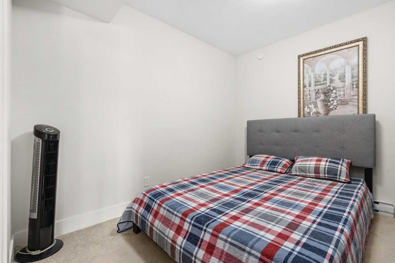 462 West Keith Rd #1536498P - Photo 4 of 16
