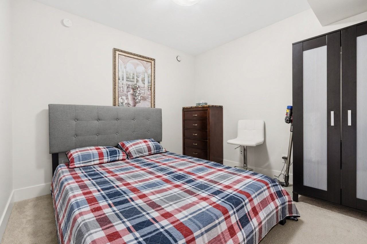 462 West Keith Rd #1536498P - Photo 5 of 16