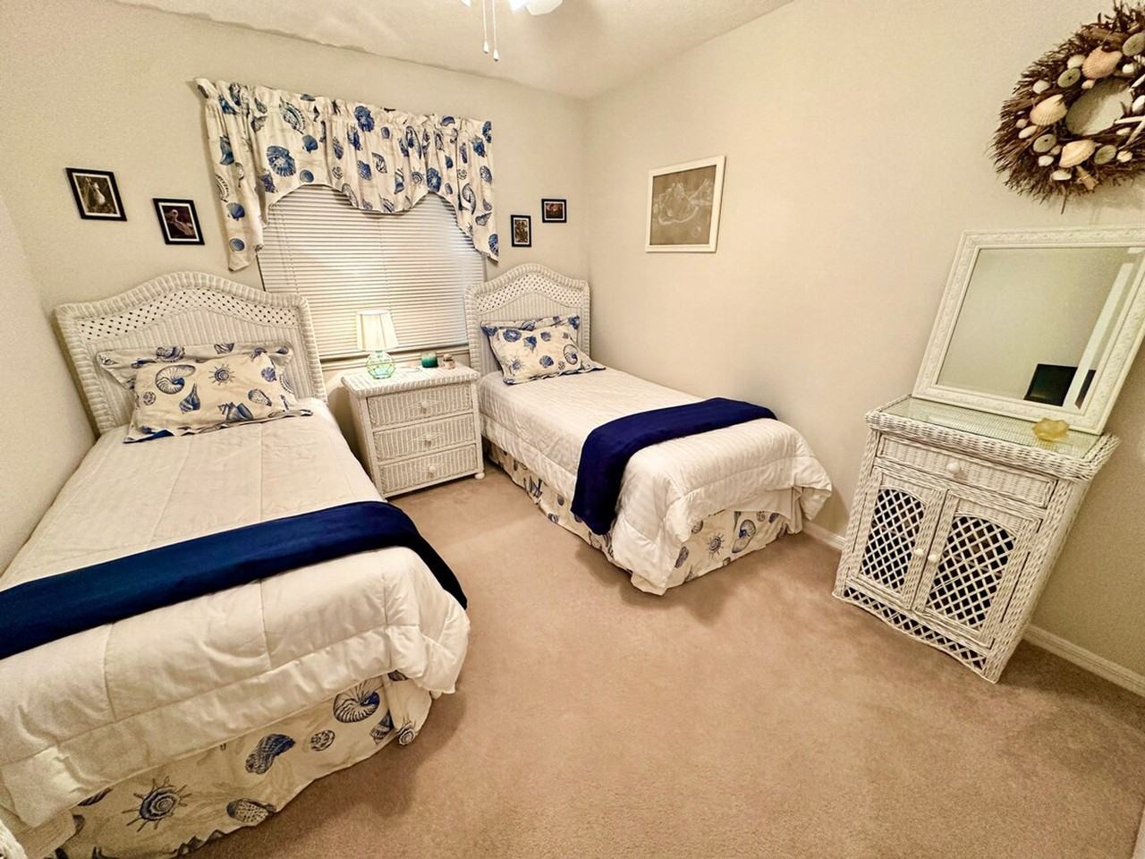 1184 Nettles Blvd #1537487P - Photo 5 of 15