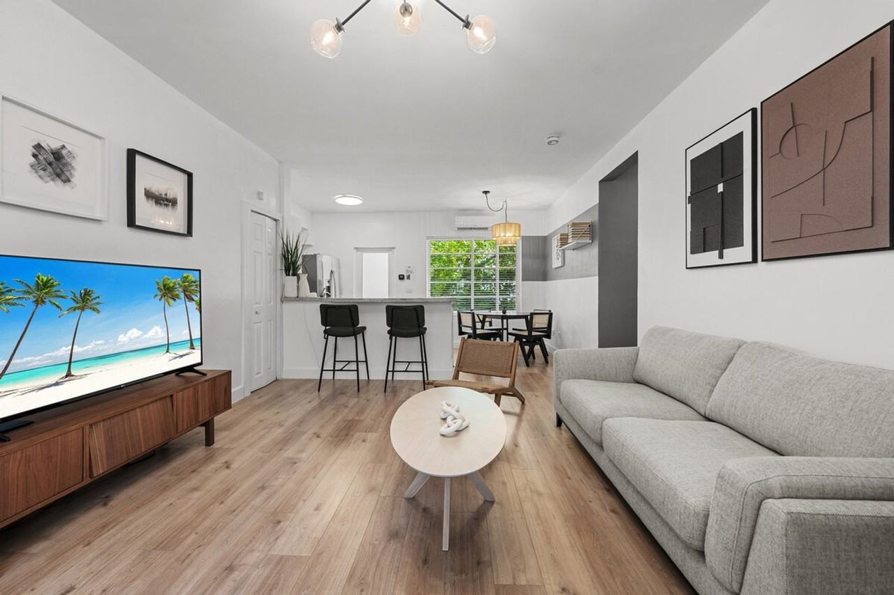 1300 Lincoln Rd #1540550P - Photo 4 of 20