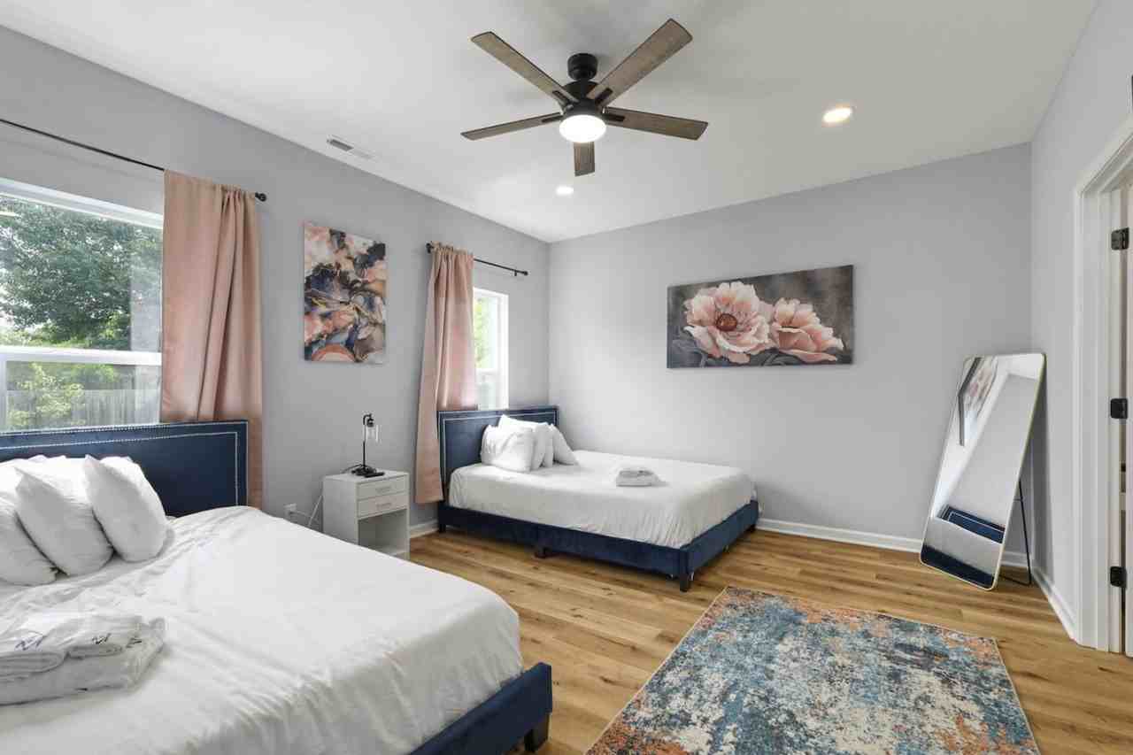 8355 Fieldfare Way #1542332P - Photo 7 of 41