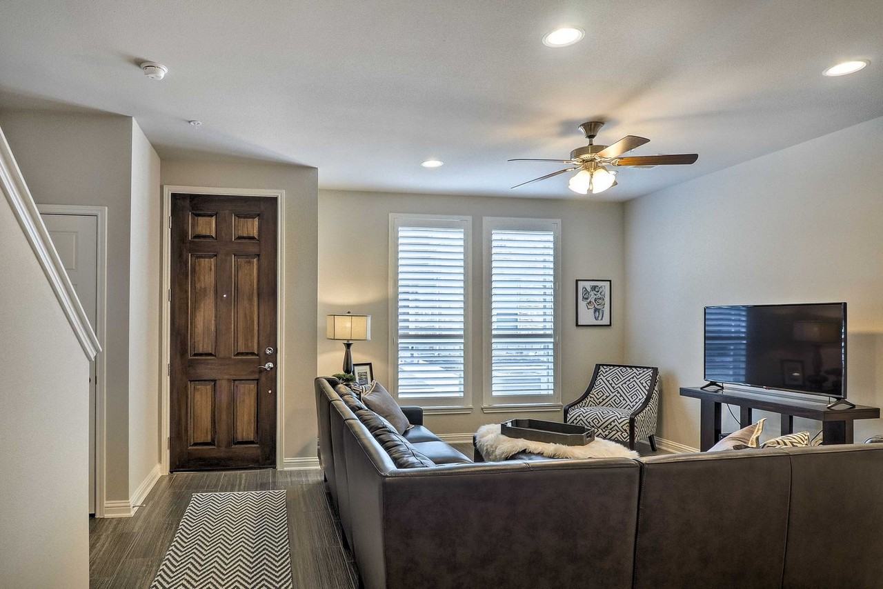 2501 County Road 234 #1546205P - Photo 5 of 27