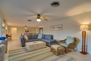 featured image of 301 N Tessier Dr