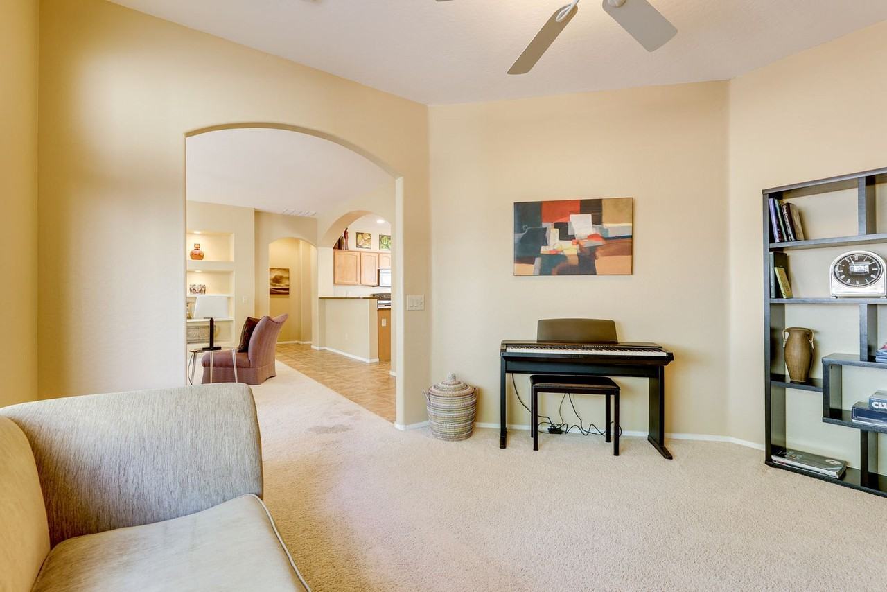 9746 E Coopers Hawk Dr #1546352P - Photo 2 of 15