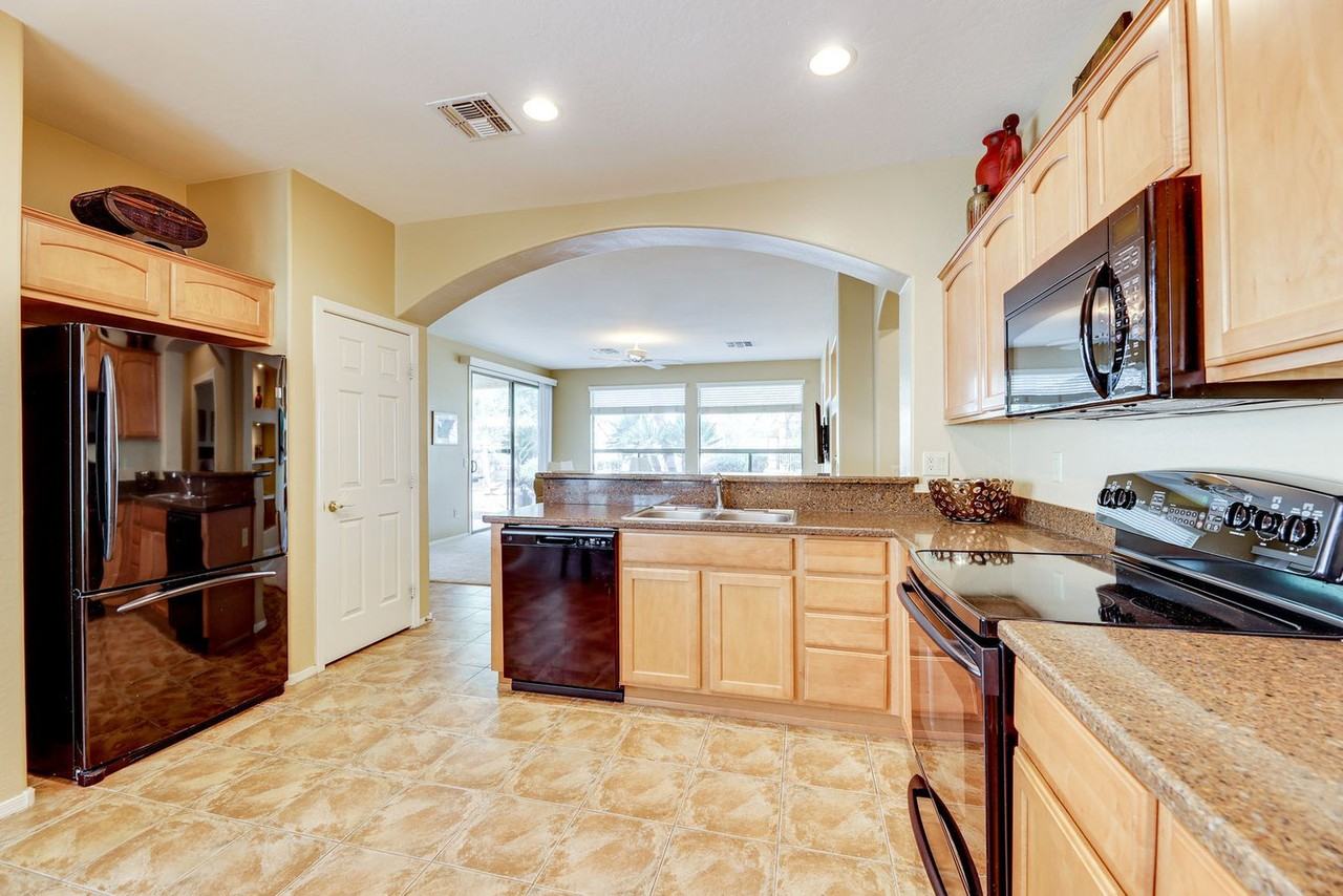 9746 E Coopers Hawk Dr #1546352P - Photo 7 of 15