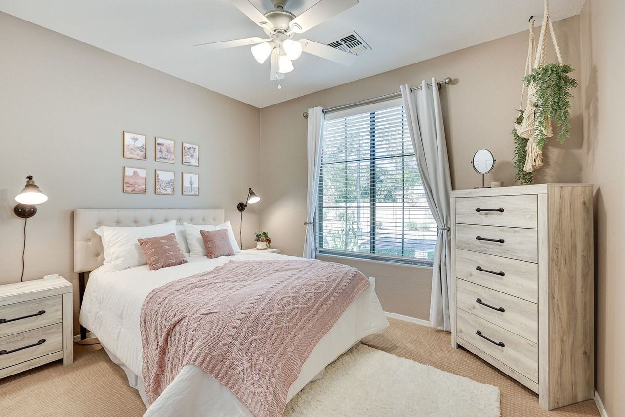 14973 N 135th Dr #1546409P - Photo 4 of 22