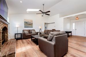 featured image of 429 Slusser Ln