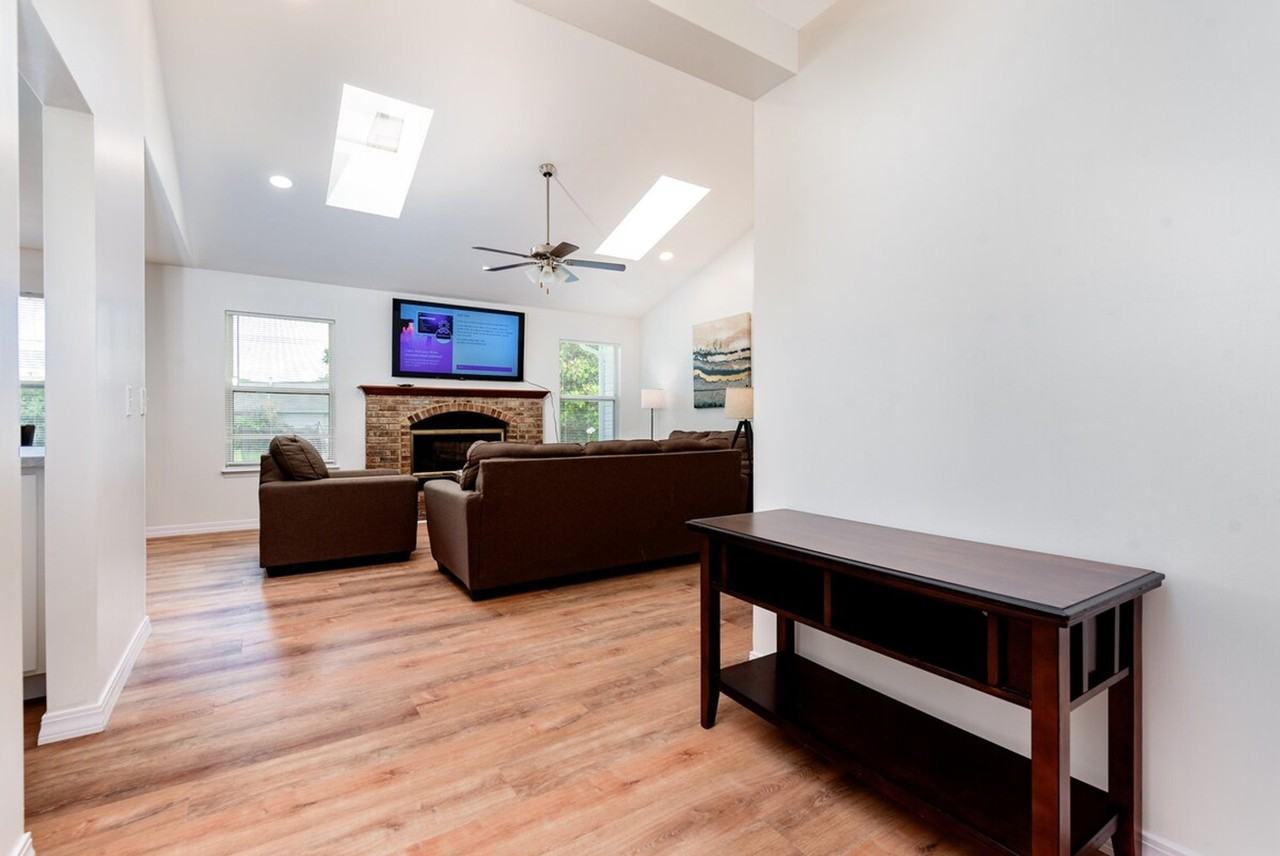 222 Brower Ln #1548748P - Photo 6 of 32