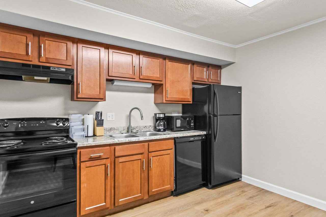 2309 Cherry Hills Drive - Photo 6 of 13