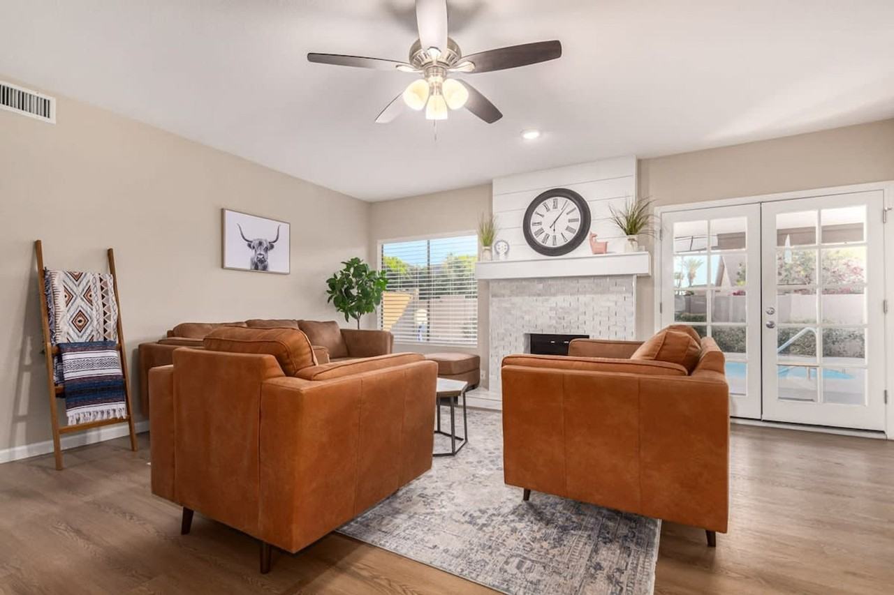 613 W Summit Pl #1558601P - Photo 5 of 45