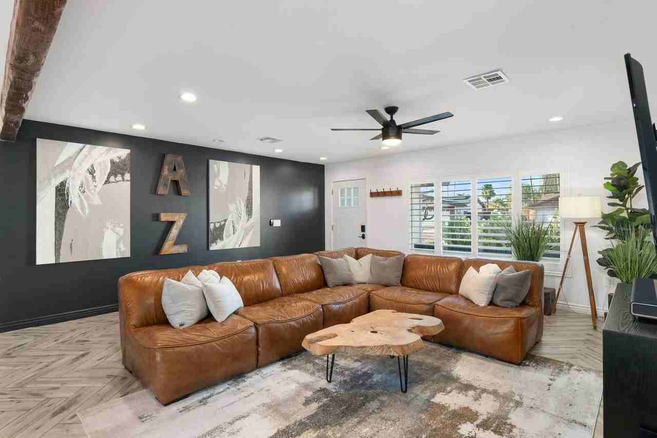 13034 N 48th Pl #1558613P - Photo 3 of 46