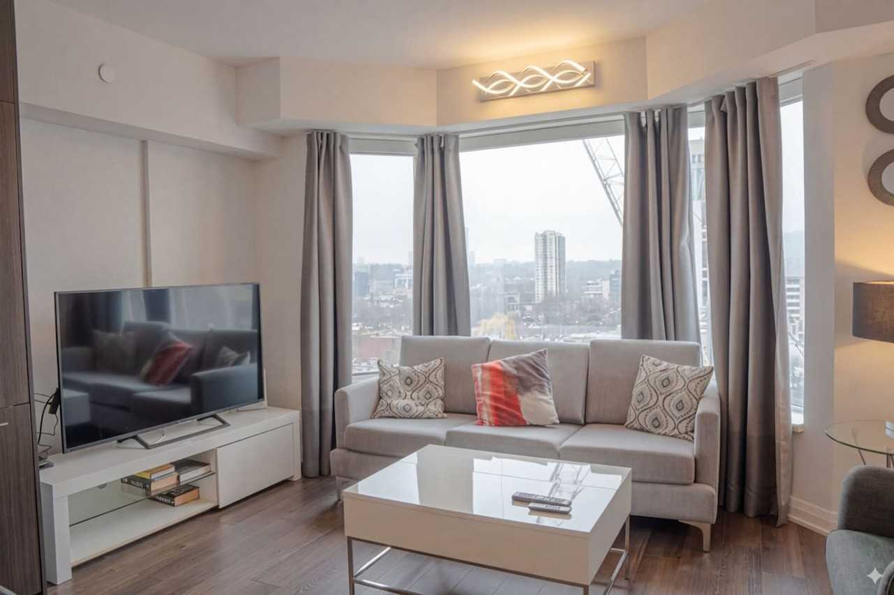 155 Yorkville Ave #1559033P - Photo 3 of 44