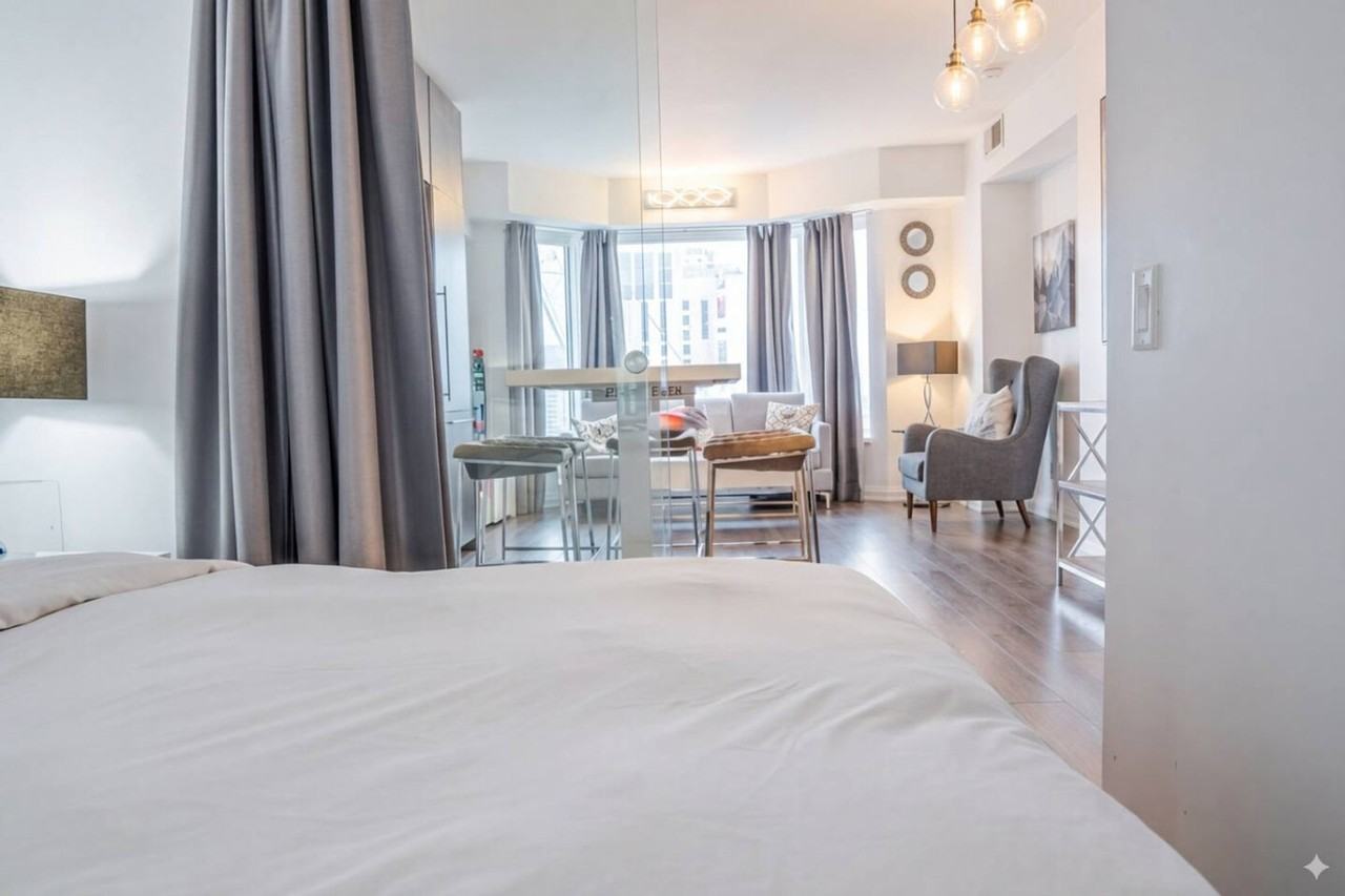155 Yorkville Ave #1559033P - Photo 6 of 44