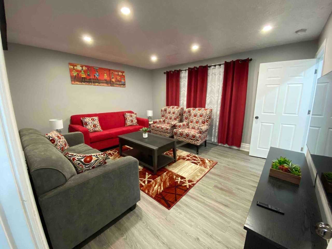5359 Kitchener St #1504545P - Photo 2 of 23